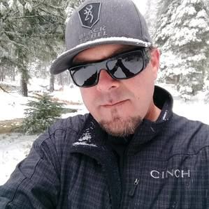 Meet your Posher, Avery